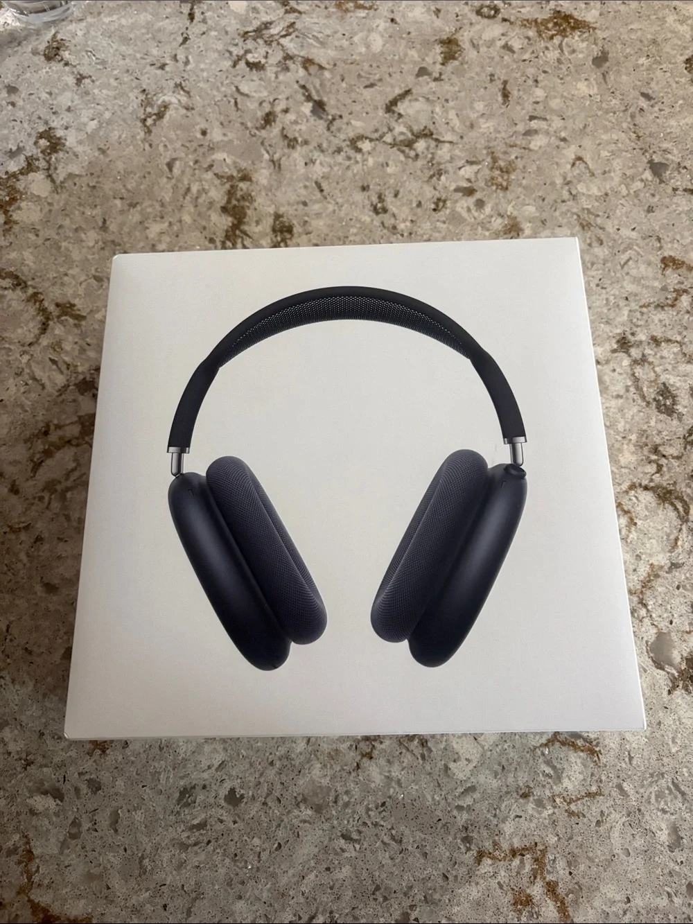 Apple AirPods Max Over-Ear Headphones - Space Gray